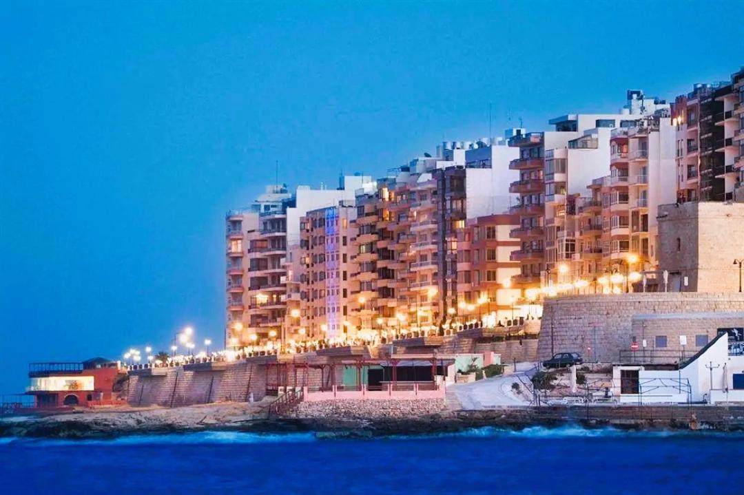 The Diplomat Hotel Sliema Exterior photo